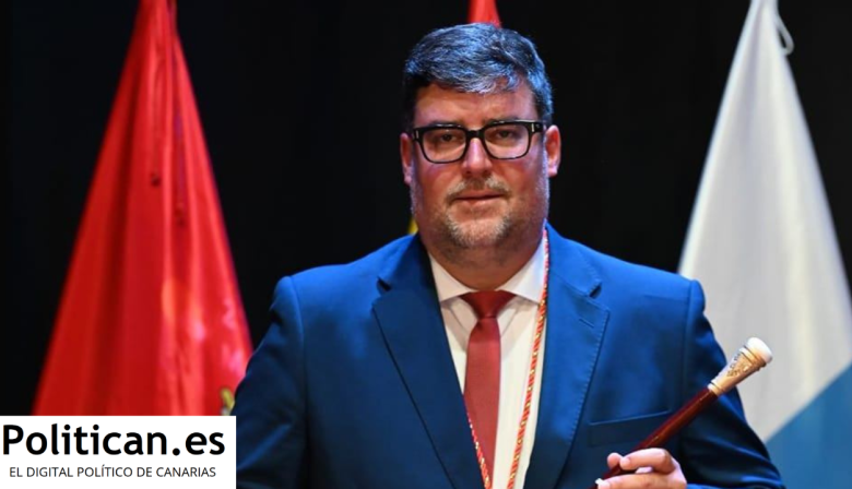 Isidro Pérez: "El presidente del Cabildo de Lanzarote está disparando a diestro y siniestro a todos los alcaldes y alcaldesas de Lanzarote, incluidos los de su formación política"
