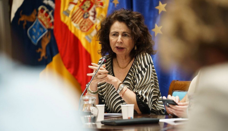 Asián dice que Canarias elabora presupuestos "con el ojo tapado" y culpa al Estado de haber "barrido" 226 millones