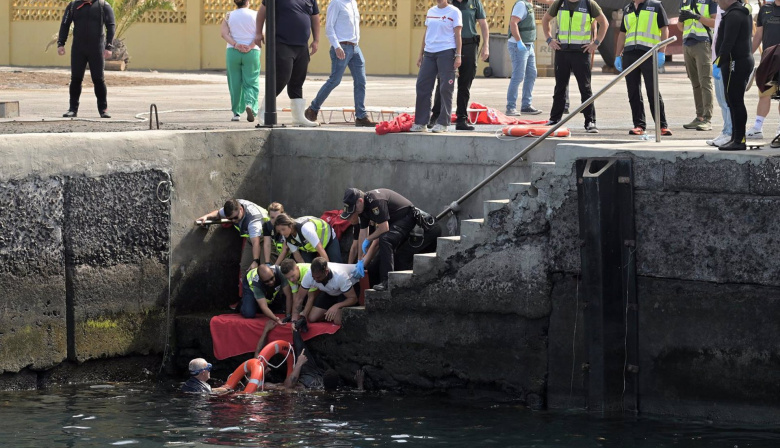 Alpidio Armas, presidente de El Hierro: "Si se nos muere la gente a medio metro del muelle, algo no estamos haciendo bien"