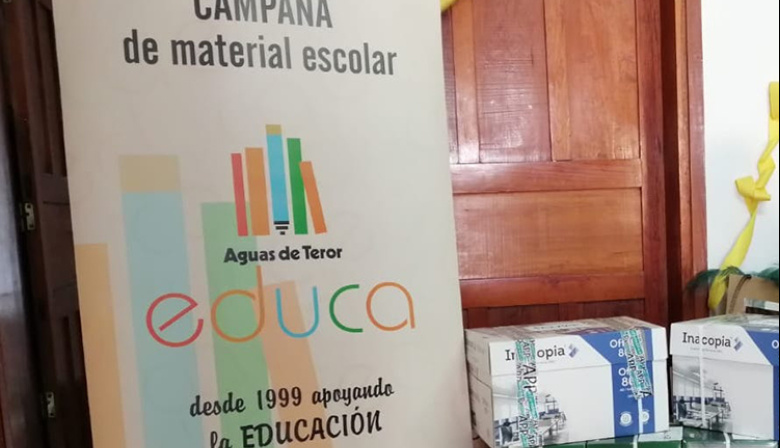 ‘Aguas de Teror Educa’ entrega al alumnado la tarjeta-abono para el material escolar del curso