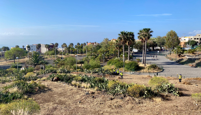 Santa Cruz asume la construcción del parque infantil inclusivo en La Gallega