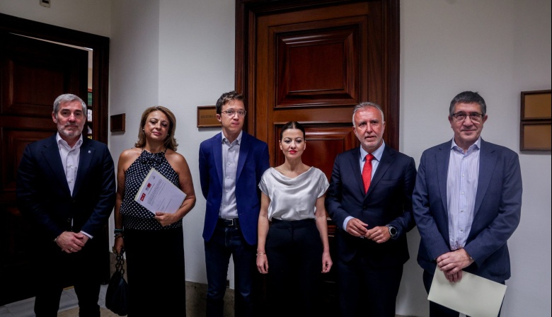 Clavijo avala la tramitación de la reforma de la Ley de Extranjería pero reclama al Estado una respuesta urgente