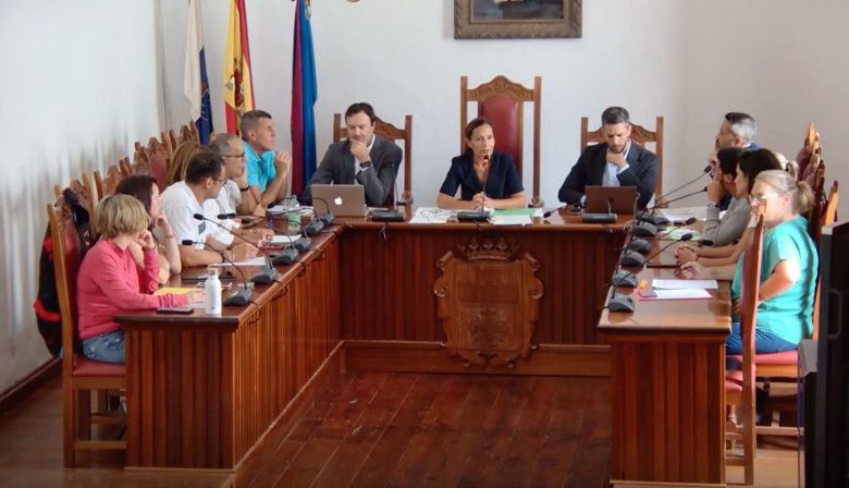 El BNR denuncia la falta de coherencia de la alcaldesa de Agaete al rechazar una moción sobre el transfuguismo que ella misma presentó en el Cabildo
