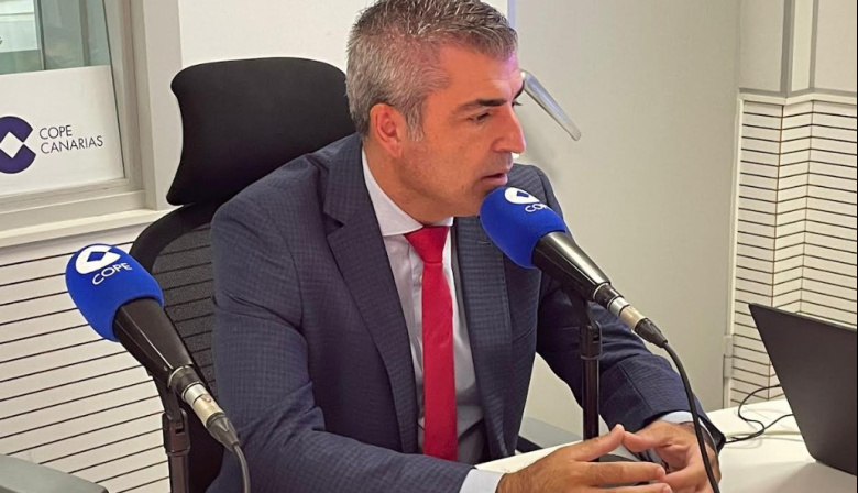 Manuel Domínguez: “Sánchez busca el enfrentamiento y utiliza la inmigración con fines políticos”