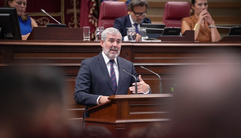 El presidente Clavijo llama al “diálogo” para dar una salida a la emergencia de los menores en Canarias