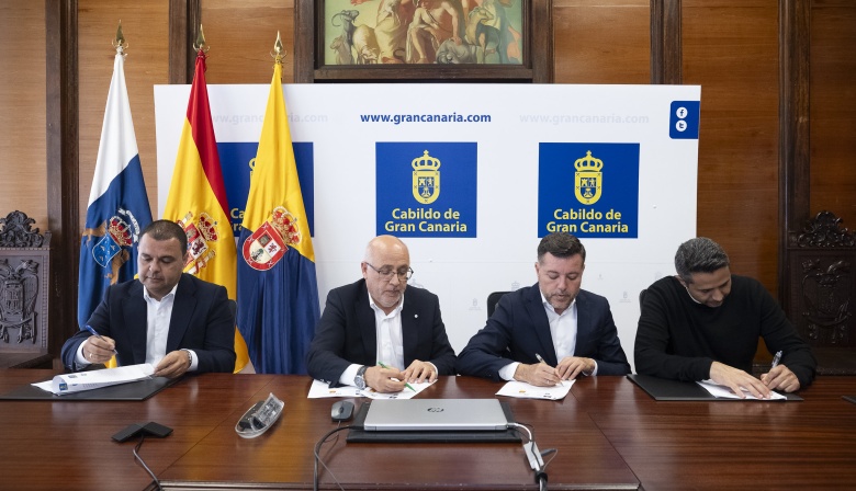 Cabildo, Agaete, Gáldar y Guía se unen y mejoran la movilidad de la población del noroeste con la prestación conjunta de servicios de taxi