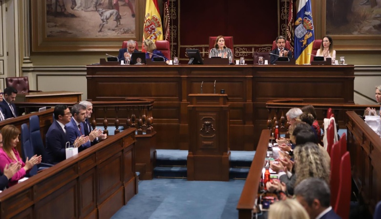 El Gobierno otorga el Collar de la Orden Islas Canarias a Astrid Pérez, Antonio Castro, Gabriel Mato, Carolina Darias y Gustavo Matos