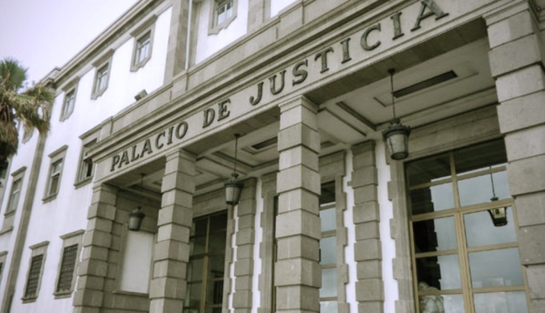 El TSJ de Canarias suspende el protocolo de recepción de menores