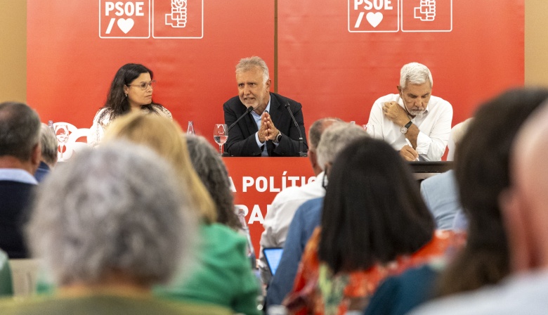 Torres abre el nuevo curso político arropado por el municipalismo socialista