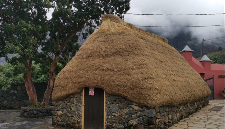 El Ayuntamiento de La Orotava rehabilita los pajares del parque etnográfico de Pinolere