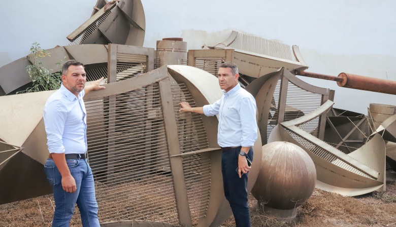 El Cabildo de Lanzarote trabaja en la recuperación de los juguetes de viento de César Manrique