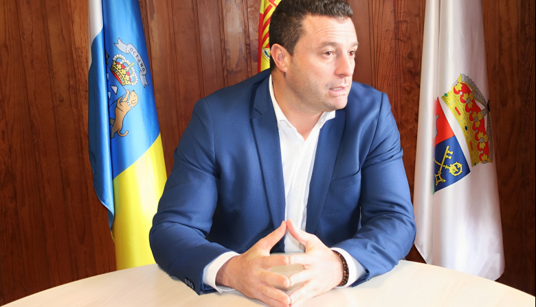 Óscar Noda convoca a El Golfo y Uga para detallar los proyectos de saneamiento que están en licitación