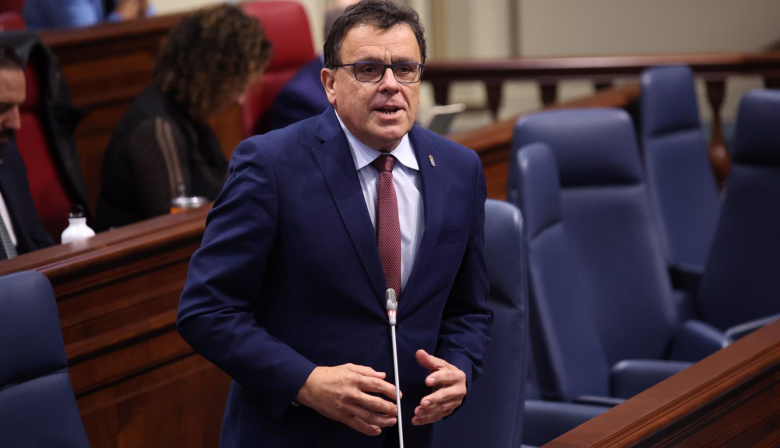 El Parlamento de Canarias convalida el decreto de licencias urbanísticas con el rechazo de PSOE y NC-BC