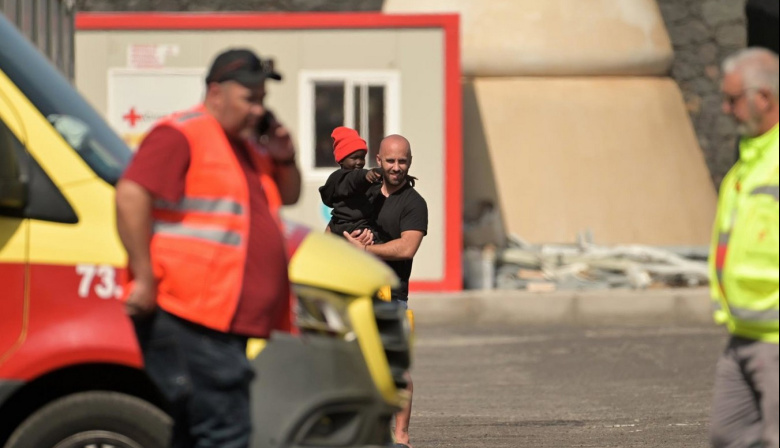 Fiscalía de Canarias asume que es "muy difícil" fijar la edad de menores migrantes en 15 días y ve un "error" ese plazo