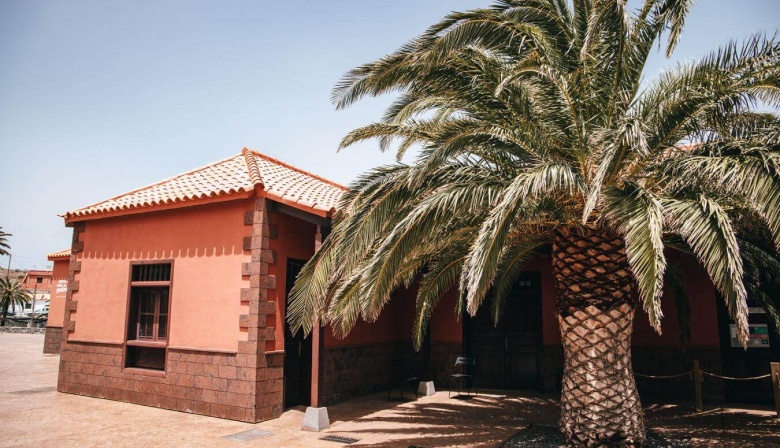 El Cabildo de La Gomera encarga a AIDER la gestión del Centro de Interpretación de la Miel de Palma