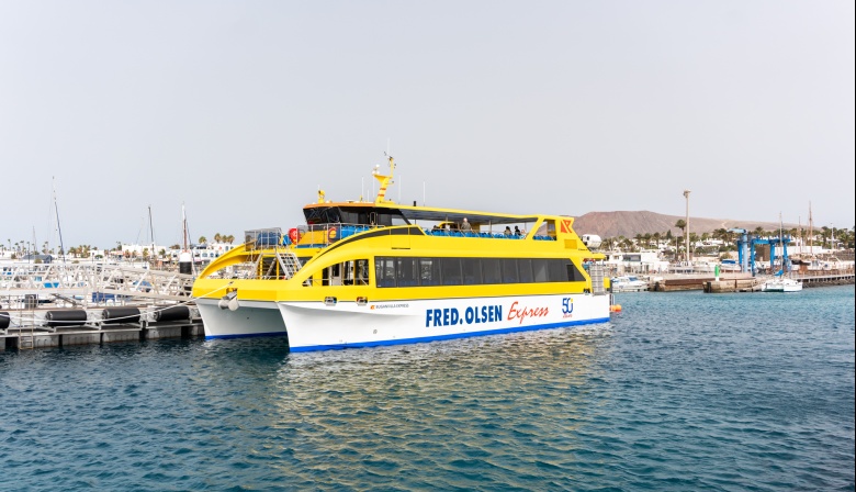 El nuevo miniferri de Fred. Olsen Express ya está operativo entre Lanzarote y Fuerteventura