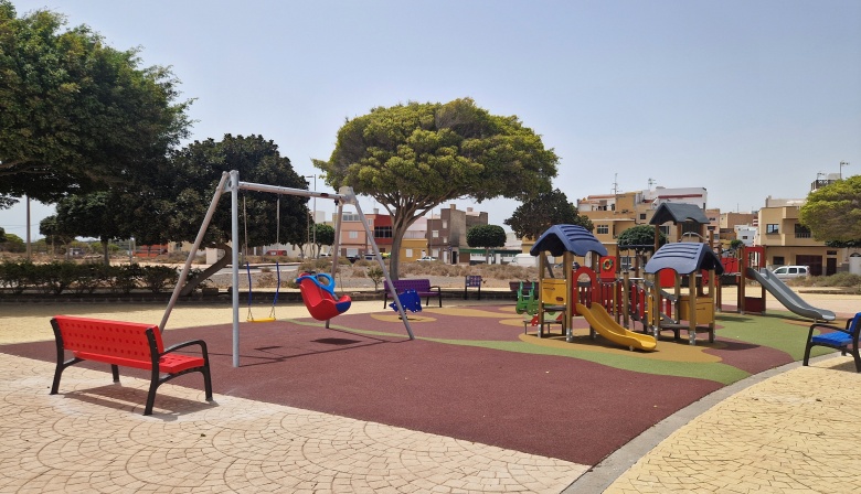 Telde reabre el parque infantil de La Vega, en El Contrapeso