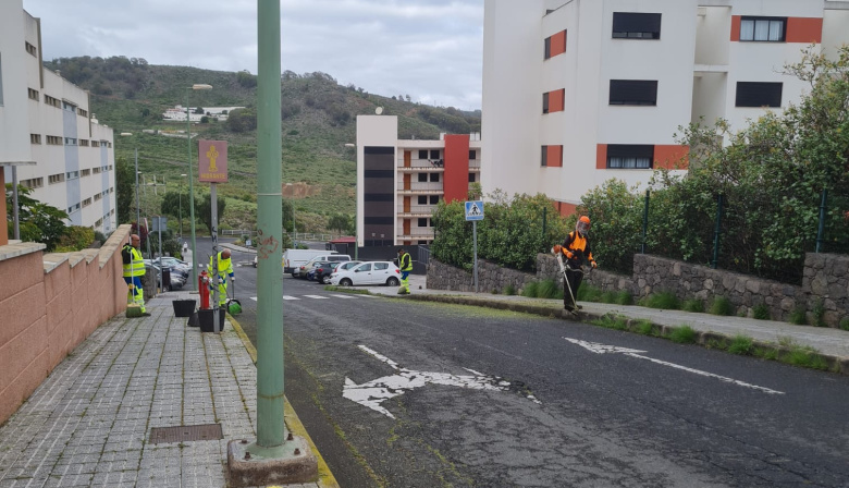 La III Fase del Plan de Higiene Urbana de Las Palmas de Gran Canaria avanza con diez nuevos barrios durante el mes de abril