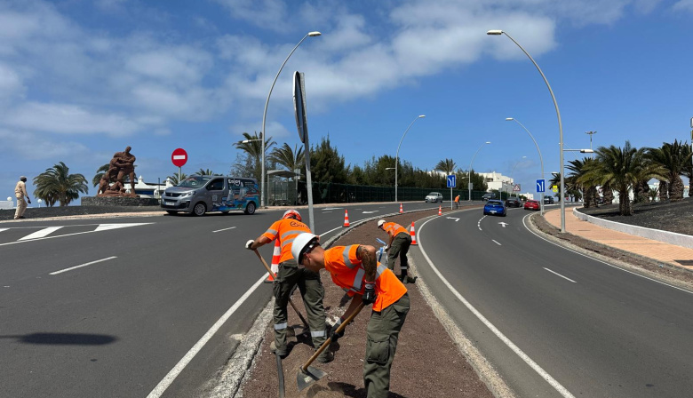 El Cabildo de Fuerteventura acondiciona 1.720 metros cuadrados de mediana en Morro Jable