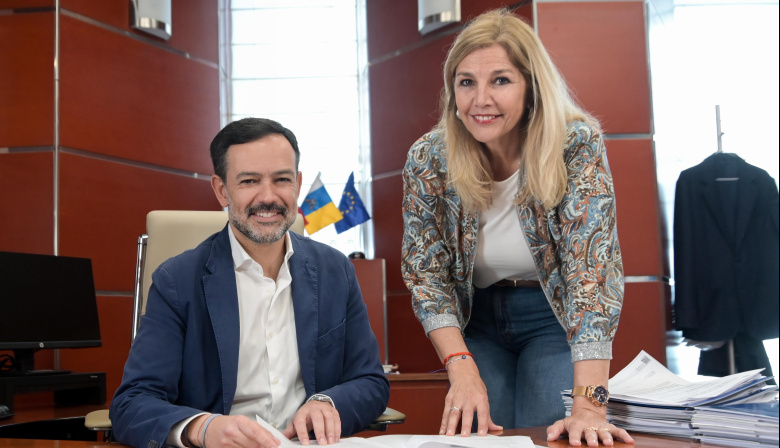 El Cabildo de Tenerife moderniza el estadio Heliodoro Rodríguez López con nuevos asientos autoabatibles