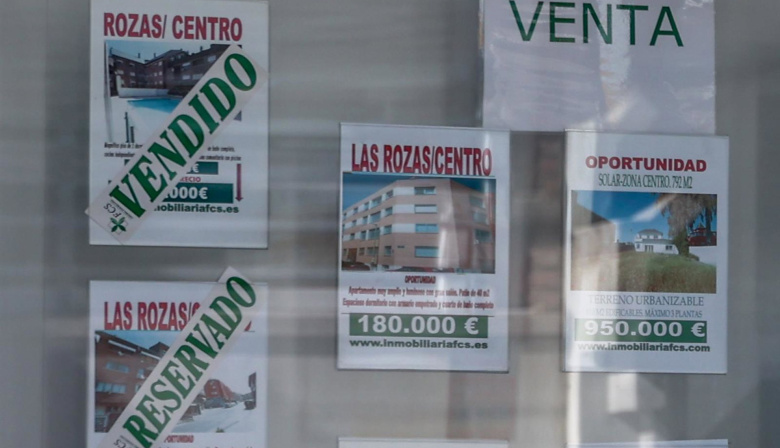 La compraventa de vivienda cae un 17,6% en abril en Canarias, hasta las 2.190 unidades, según los notarios