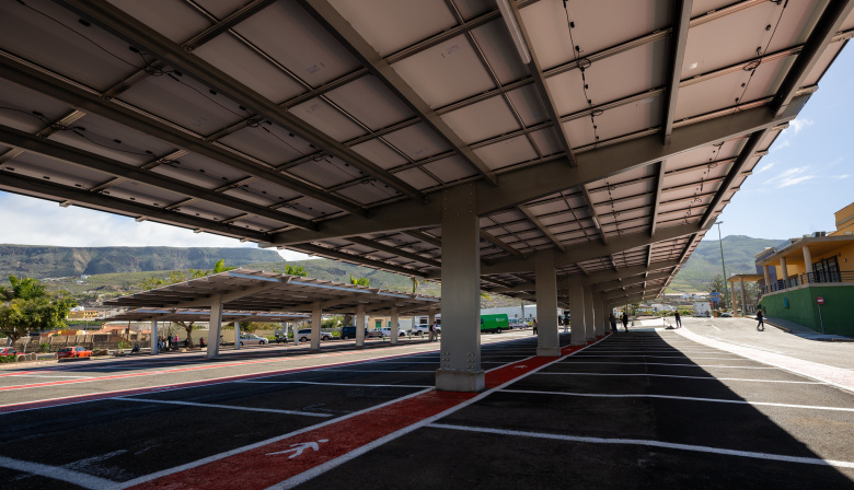 Gáldar capta una subvención de 605.115 euros para la instalación de marquesinas fotovoltaicas en el aparcamiento del cementerio