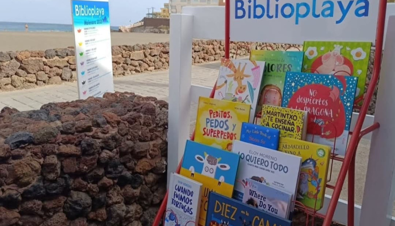 La Biblioplaya de Melenara estará abierta hasta el 29 de agosto con más de 2.000 ejemplares disponibles y 200 editoriales nuevas