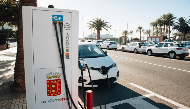 El Cabildo de La Gomera mantiene activa la consulta pública para mejorar las bases de las ayudas para vehículos eléctricos