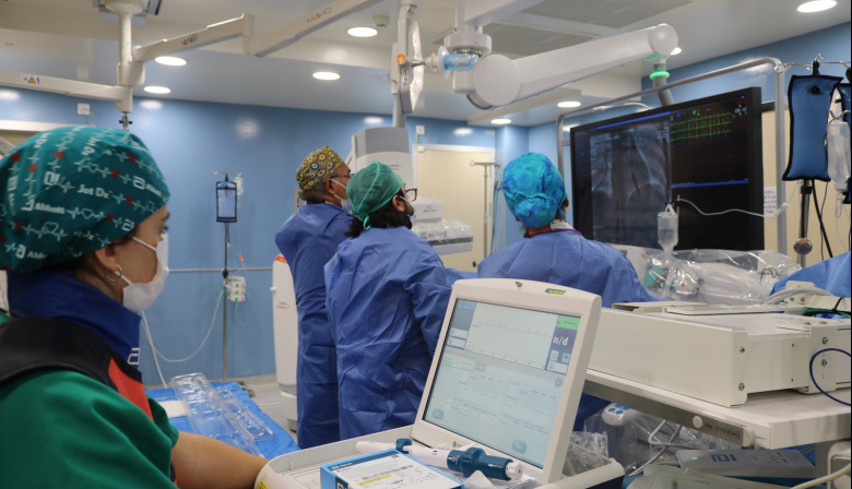 El Hospital Molina Orosa implanta con éxito el primer marcapasos sin cable