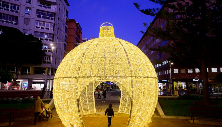 El Ayuntamiento de Las Palmas de Gran Canaria renueva la iluminación navideña con la adquisición de una treintena de nuevos elementos decorativos