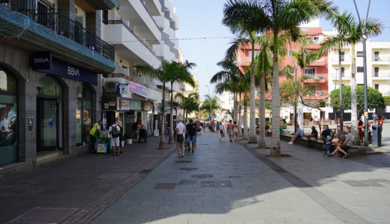 El Ayuntamiento de Arona impulsa la dinamización y competitividad de las zonas comerciales abiertas del municipio con nuevas subvenciones