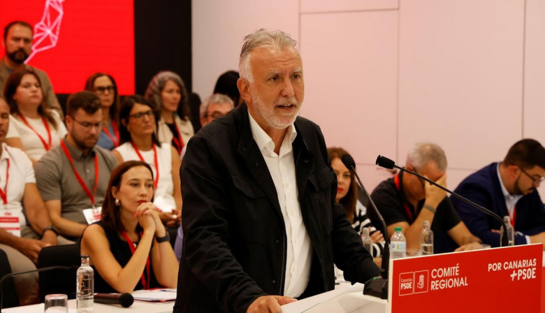 Torres dice que seguirá siendo "candidatable" para elecciones de 2027 si así lo decide la militancia del PSOE canario