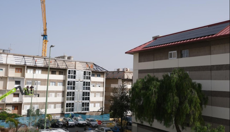 Los paneles fotovoltaicos del plan de rehabilitación de La Paterna evitarán la emisión de 1.250 toneladas de CO2 al año