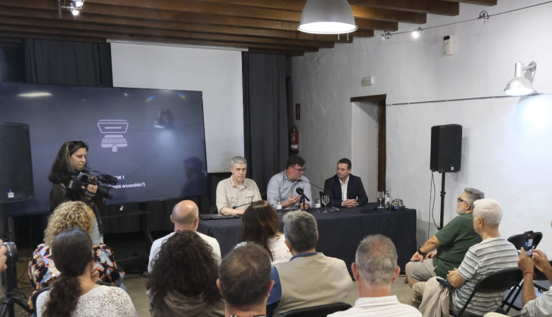 El Ayuntamiento de San Bartolomé ratifica su compromiso con el desarrollo sostenible y las comunidades energéticas locales en Lanzarote