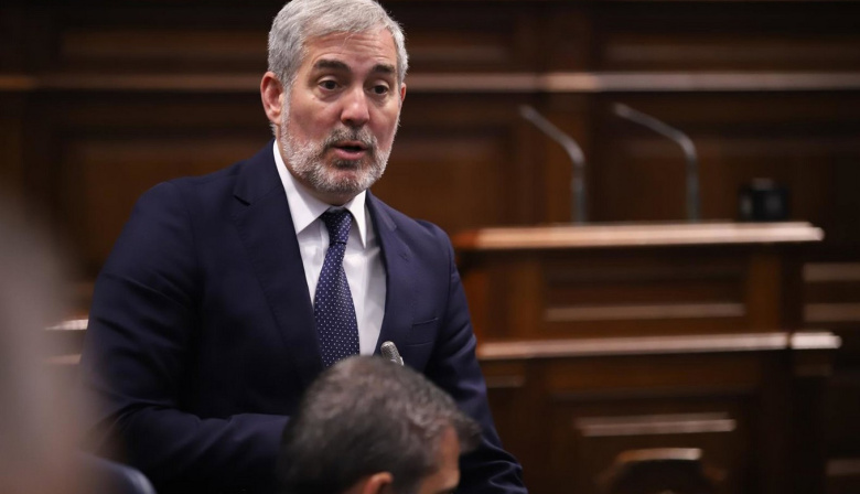 Clavijo avala el presupuesto de 2026 y NC-bc y PSOE reprochan que "renuncia" a combatir pobreza y desigualdad