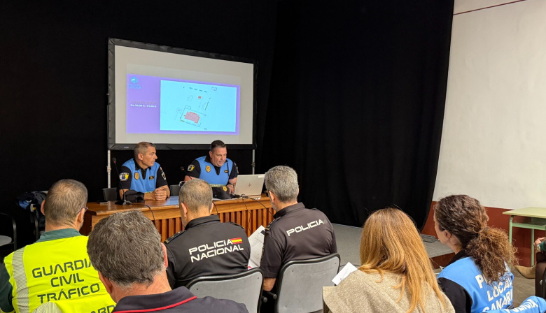 La Laguna coordina el dispositivo de seguridad para garantizar el buen desarrollo de la Noche en Blanco del 29 de noviembre