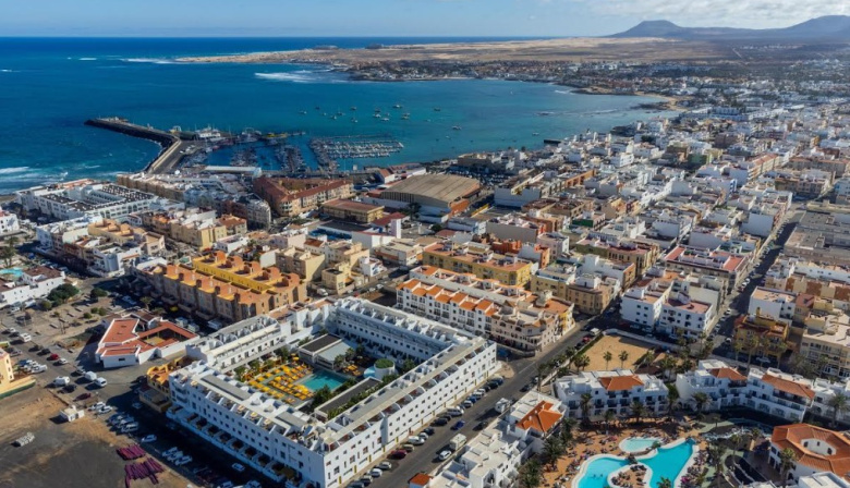 La Oliva cede suelo a la Consejería de Educación del Gobierno de Canarias para la construcción de un tercer instituto en el municipio