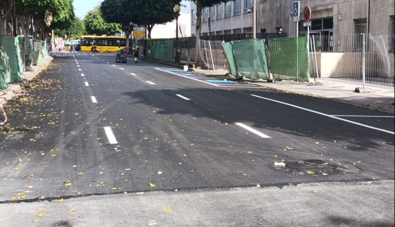 El Ayuntamiento de Las Palmas de Gran Canaria finaliza el asfaltado entre la Plaza de La Constitución y el Paseo de Madrid dentro del proyecto de mejora integral de Tomás Morales