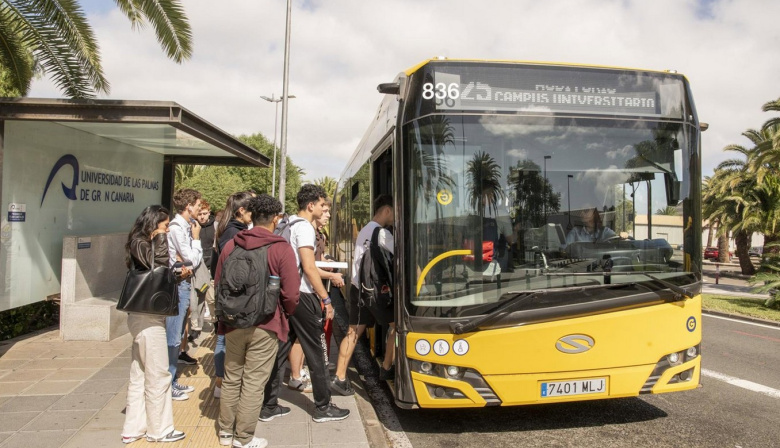 Los viajeros en guagua en Canarias crecen un 6% en octubre, hasta los 9,8 millones