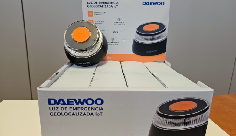 Telde dota de balizas V16 a 200 vehículos oficiales de su parque móvil