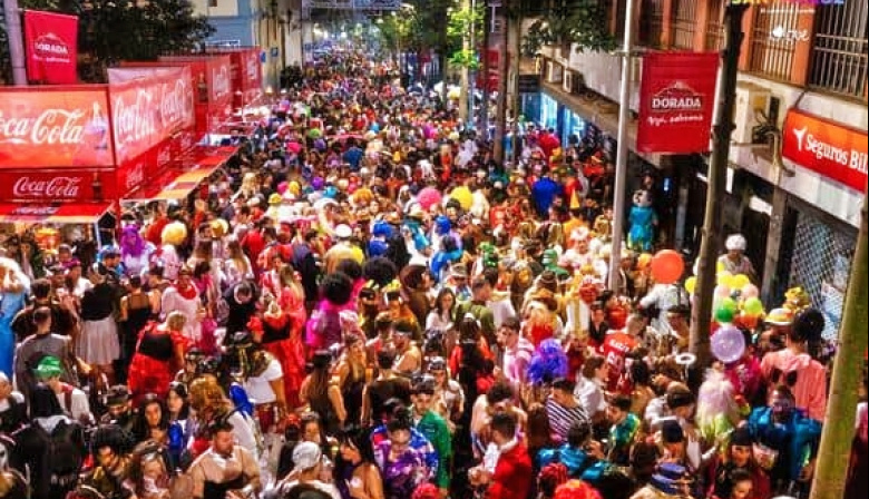 Fiestas de Santa Cruz abre el plazo para la inscripción de barras en el cuadrilátero del Carnaval 2026