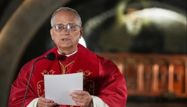 El Cabildo de El Hierro invita a la isla al Papa León XIV para conocer la realidad migratoria