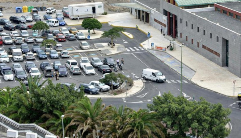 El Cabildo de Gran Canaria fomenta la transición energética en el Centro de Salud de Maspalomas con una planta fotovoltaica en su aparcamiento