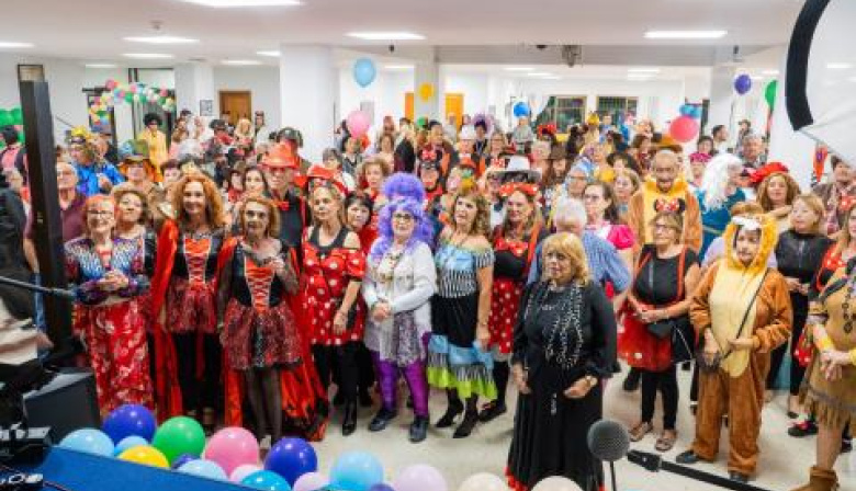 Arrecife habilitará una marquesina para personas mayores con movilidad reducida en el Coso del Carnaval