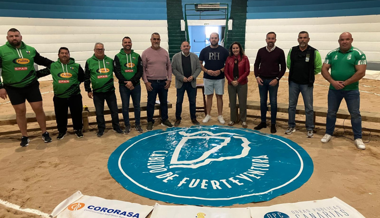 La final de la liga insular de lucha canaria masculina se disputa en el terrero de Tetir