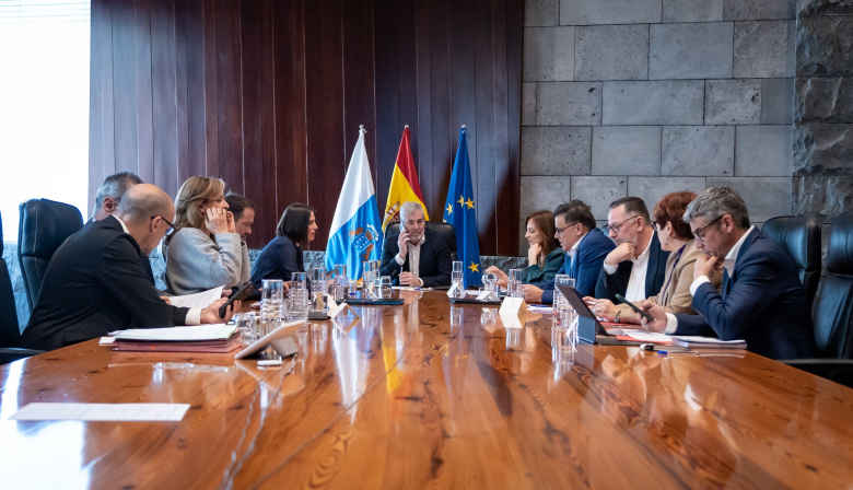 El Gobierno eleva el Decreto Canarias al Parlamento para abrir cuanto antes la negociación con el Estado