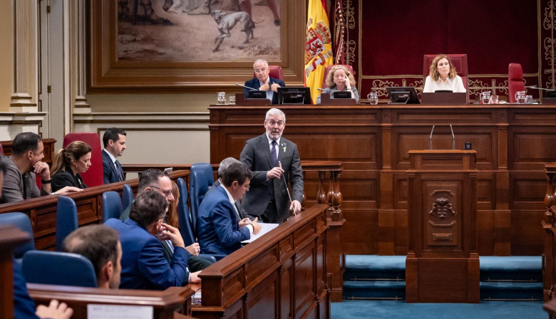 Fernando Clavijo reclama a la oposición que se siente a negociar y no boicotee el Decreto Canarias