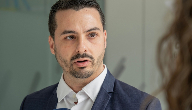 CC exige una reunión urgente de la mesa del pacto con el PSOE tras la subida de tasas de Aena "sin contar con Canarias"