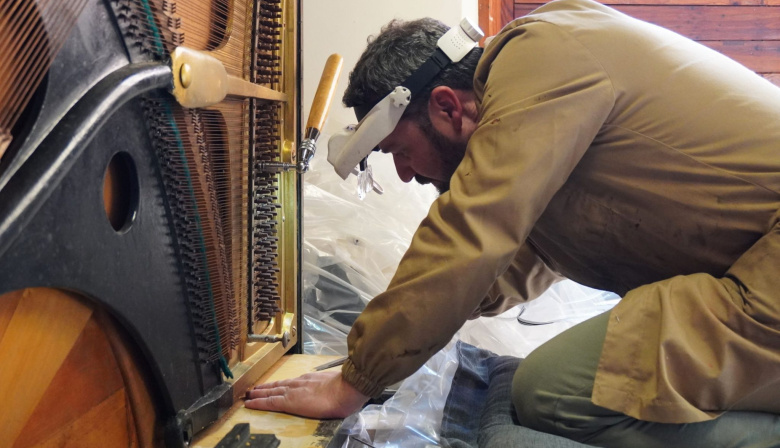 Patrimonio Cultural restaura un piano perteneciente al músico Santiago Sabina