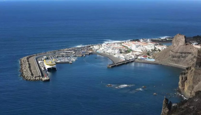 Los Puertos Autonómicos de Canarias impulsan seis candidaturas a Bandera Azul
